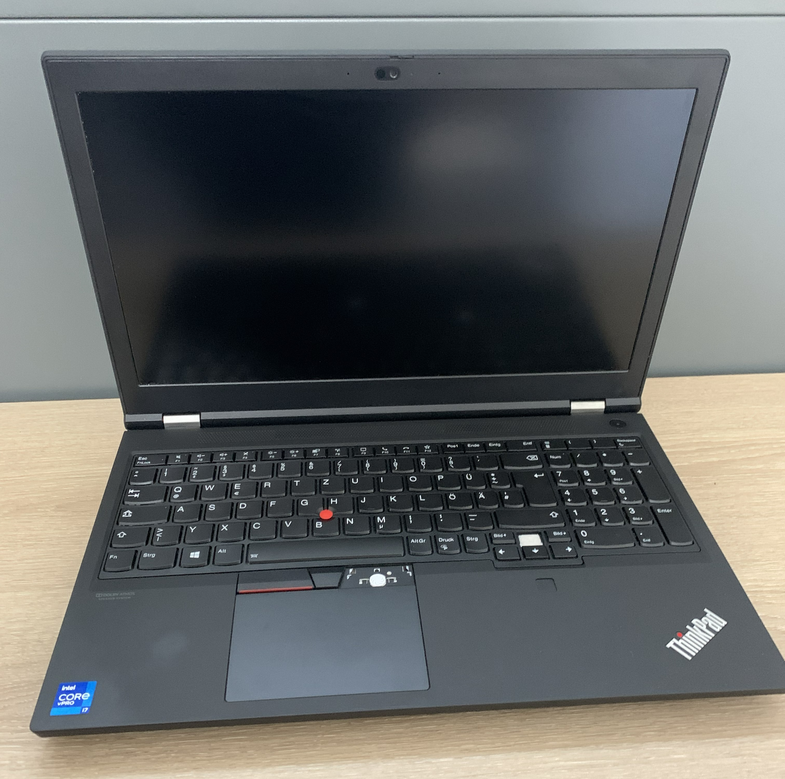 Lenovo Thinkpad P15 G2 i7-11850H 16GB DDR 512GB M.2 SSD T1200 4GB CAM W11 A29