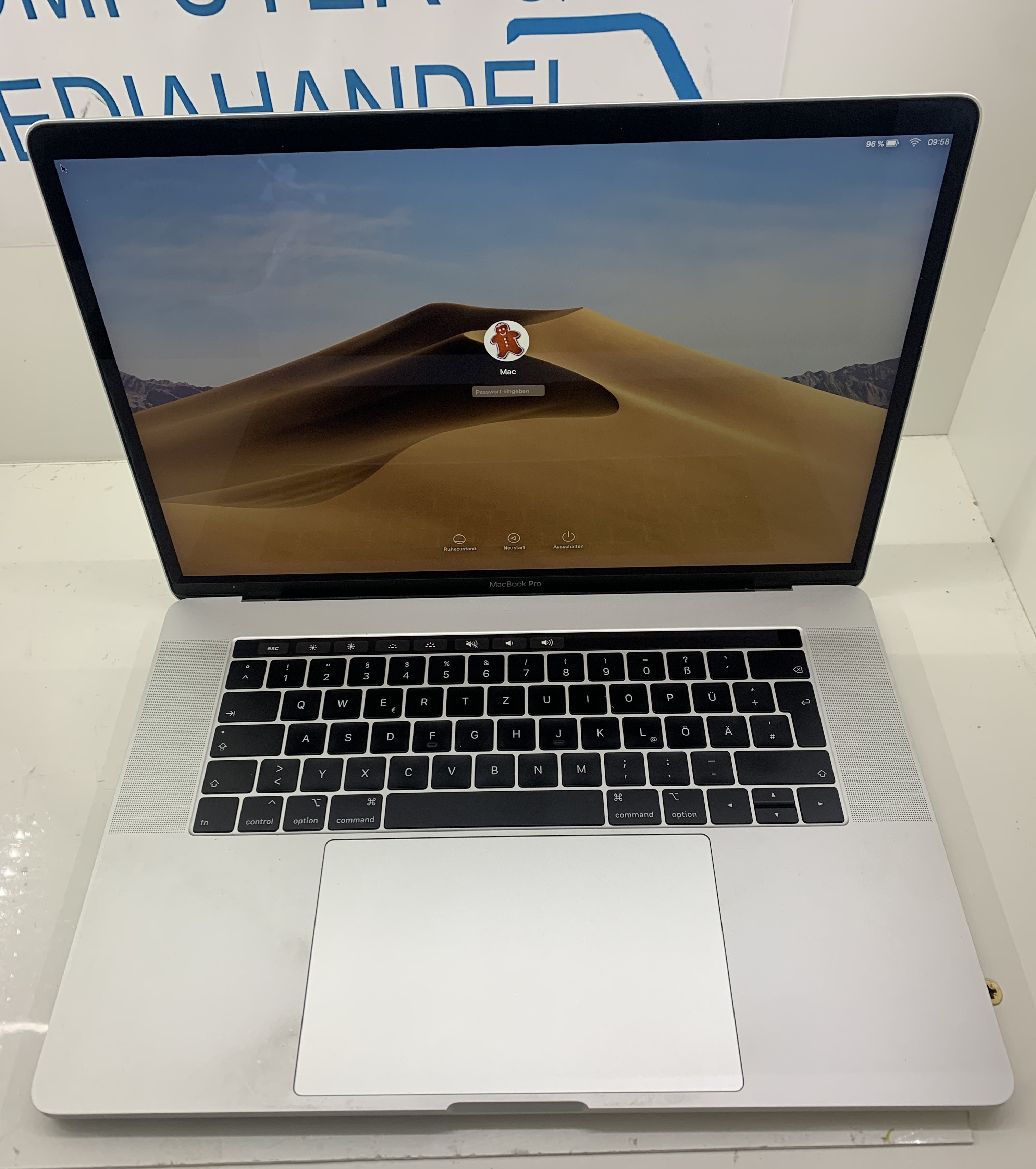 MacBook Pro  A1990 15" Touchbar i7-8850H 32GB DDR 512GB NVMe Radeon OSX B-Ware5