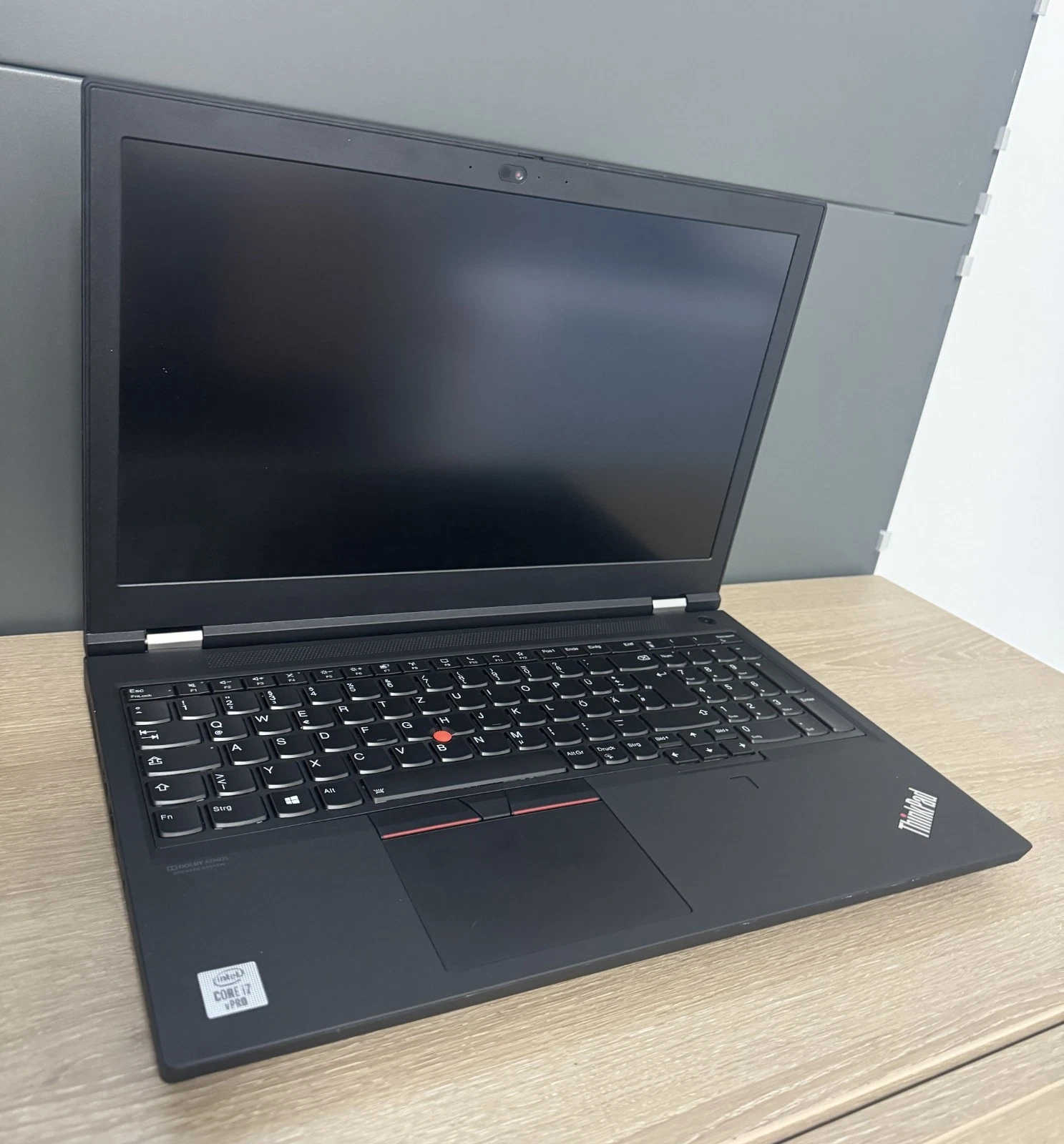 Lenovo Thinkpad P15 G1 i7-10850 32GB DDR 1TB M.2 SSD T2000 4GB W11 B-Ware26