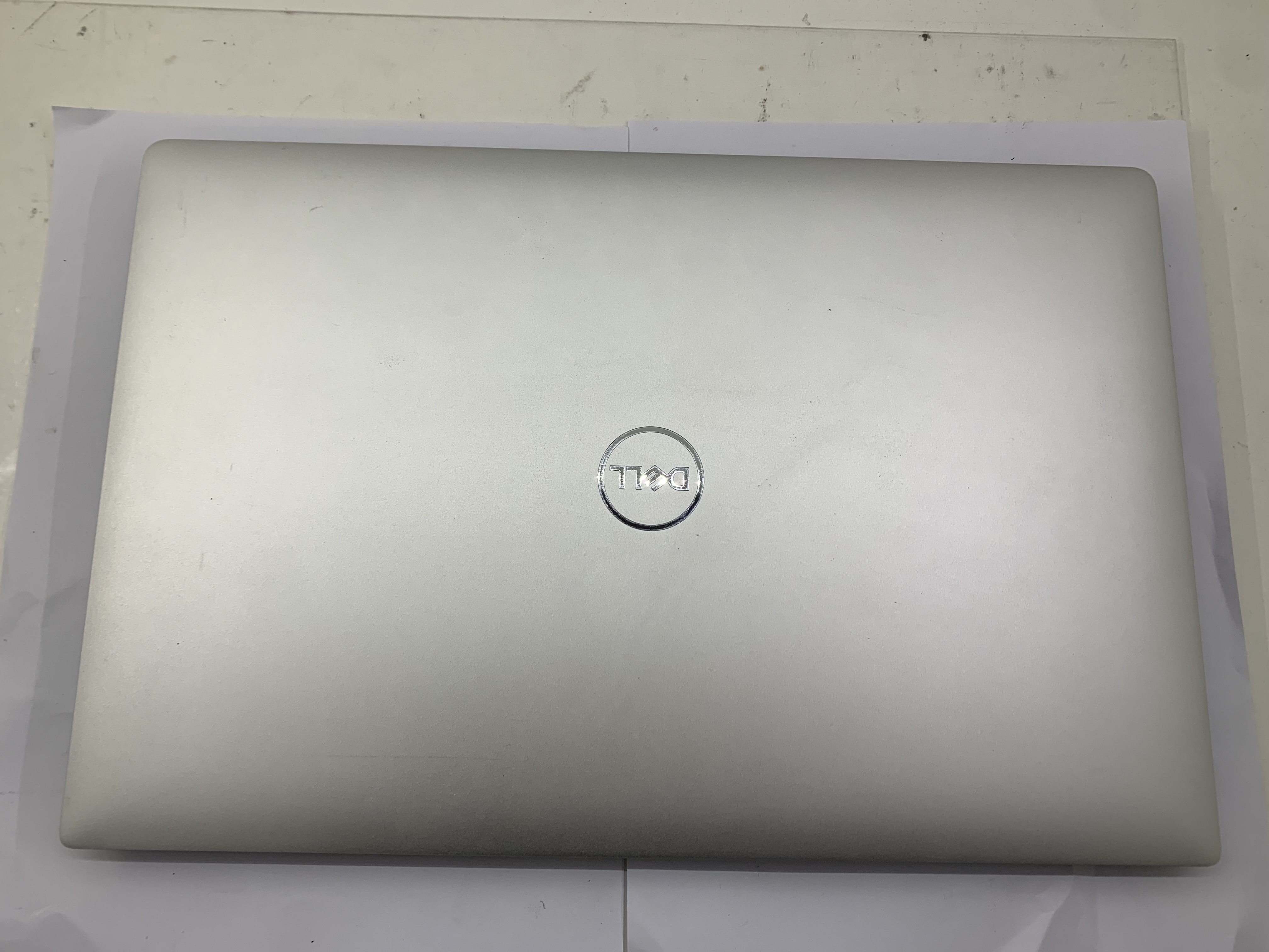 Dell XPS 15 9570  i7-8750H 16GB DDR 512GB M.2 SSD GTX 1050Ti 4GB  3840x2160 W11
