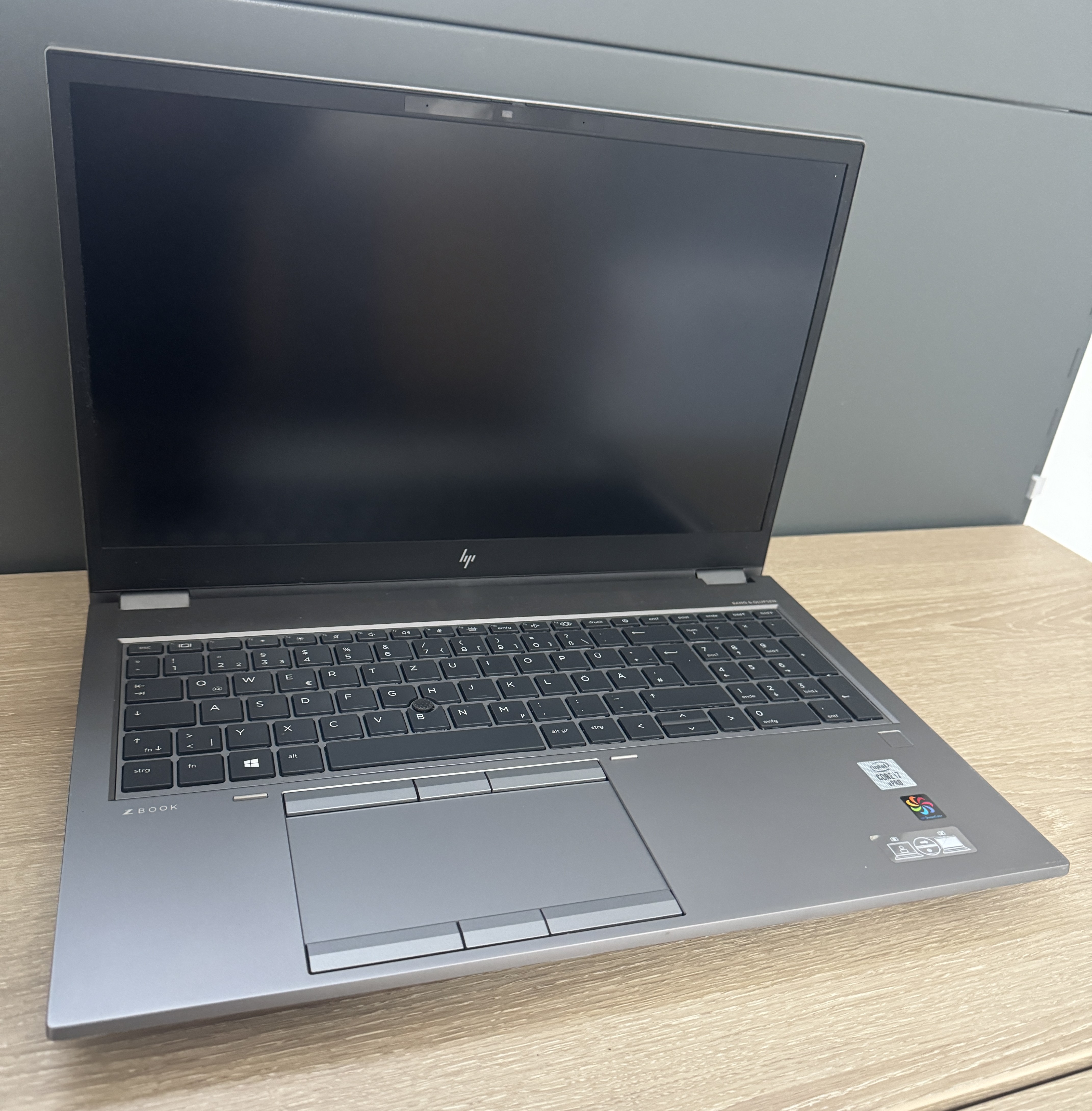 HP ZBook Fury 15 G7 i7-10850H 32GB DDR 1TB NVMe UHD 3840 x2160 4K W11 B-Ware18