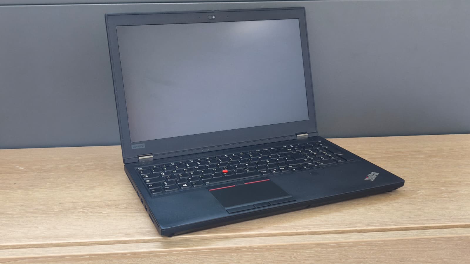 Lenovo Thinkpad P53 i7-9750H 32GB DDR 512GB M.2 SSD T2000 4GB CAM W11 A-Ware2
