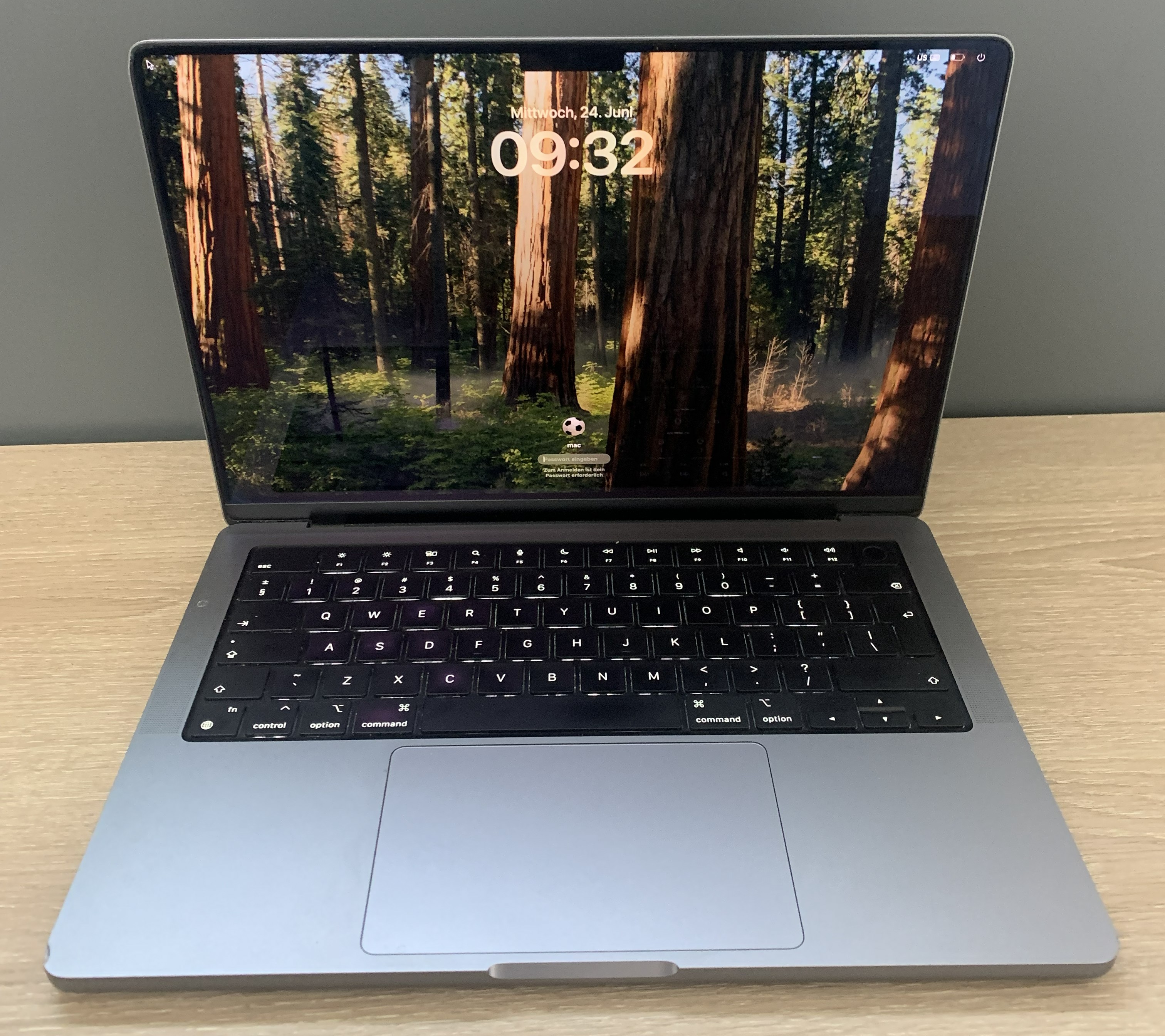 MacBook Pro A2779 Apple M2 Pro 10 CPU/16GPU 16GB 512GB NVMe macOS B-Ware50