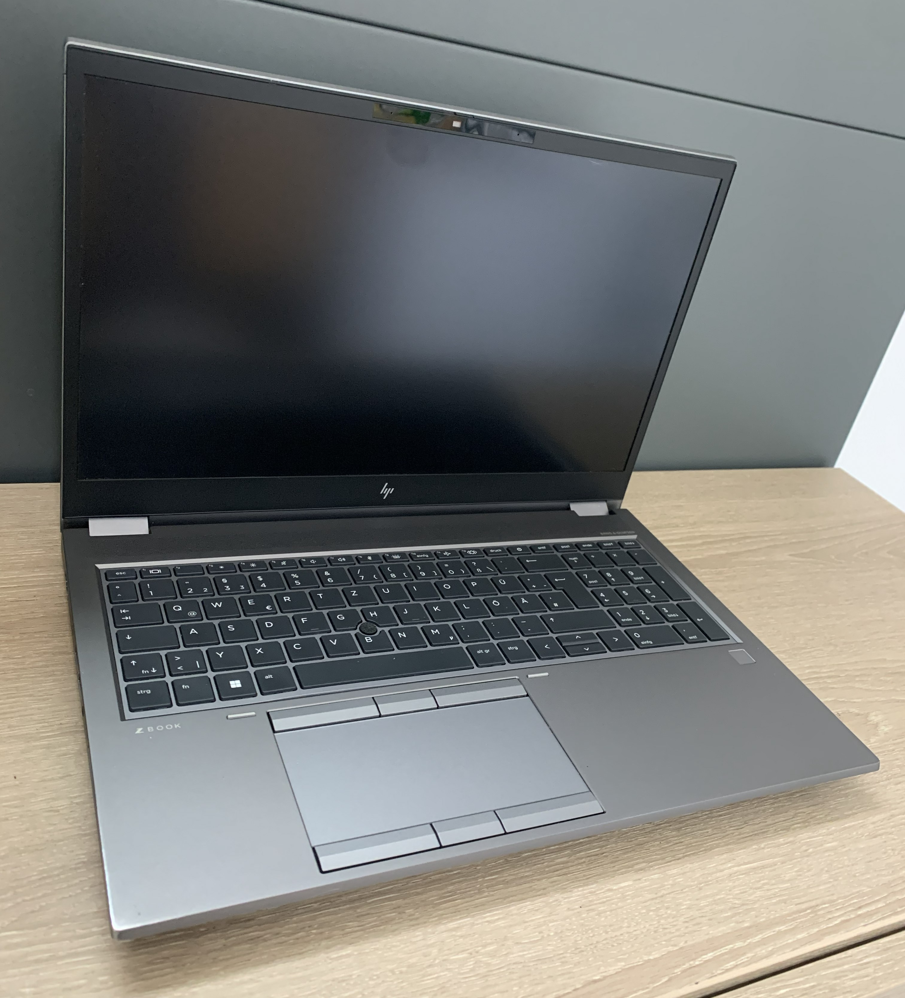 HP ZBook Fury 15 G8 i7-11850H 32GB DDR 1TB M.2 SSD FullHD CAM W11 B-Ware10