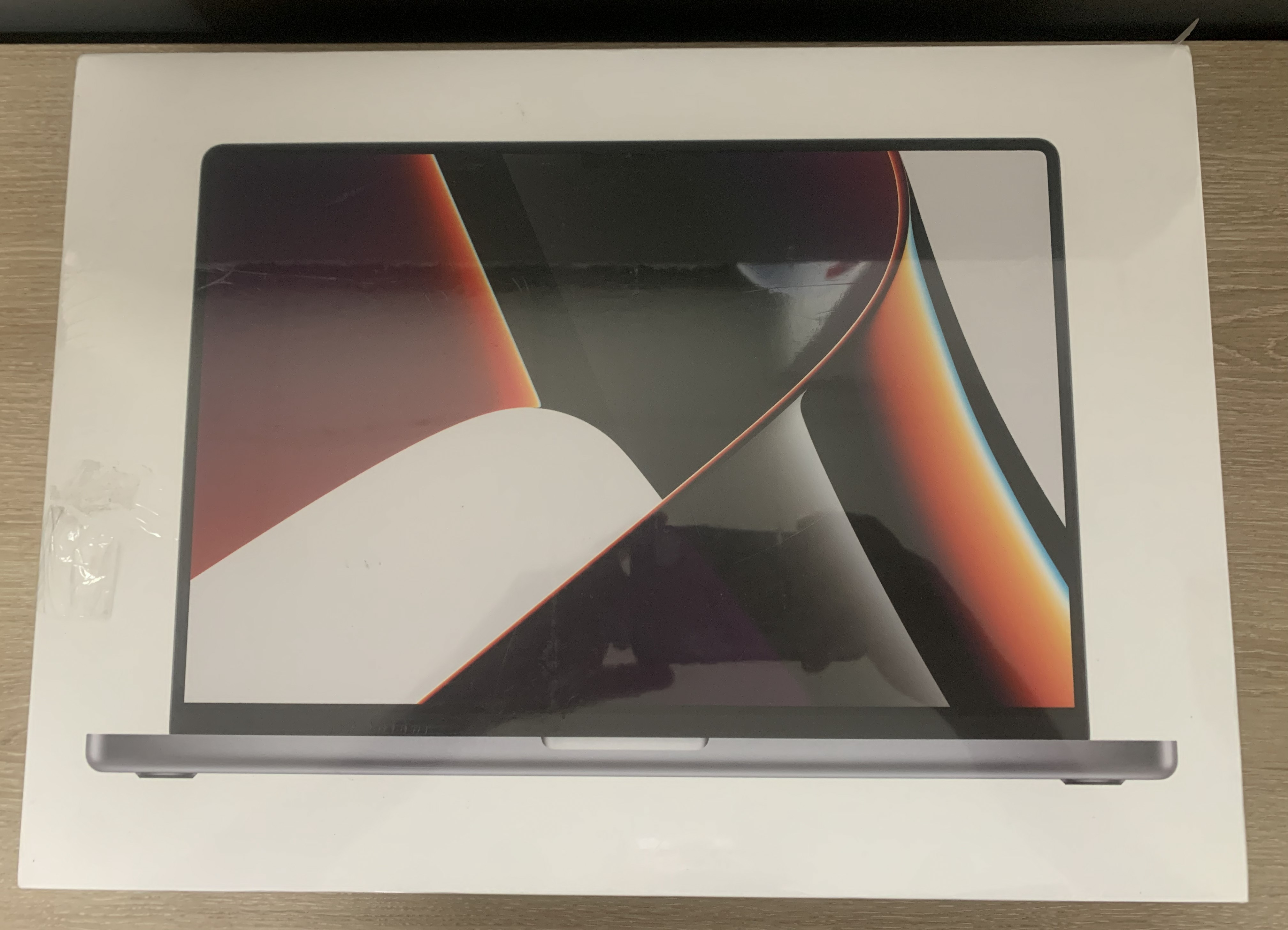 MacBook Pro A2485 M1 Max 10 CPU / 32GPU 64GB RAM 4TB NVMe CAM macOS NEU1