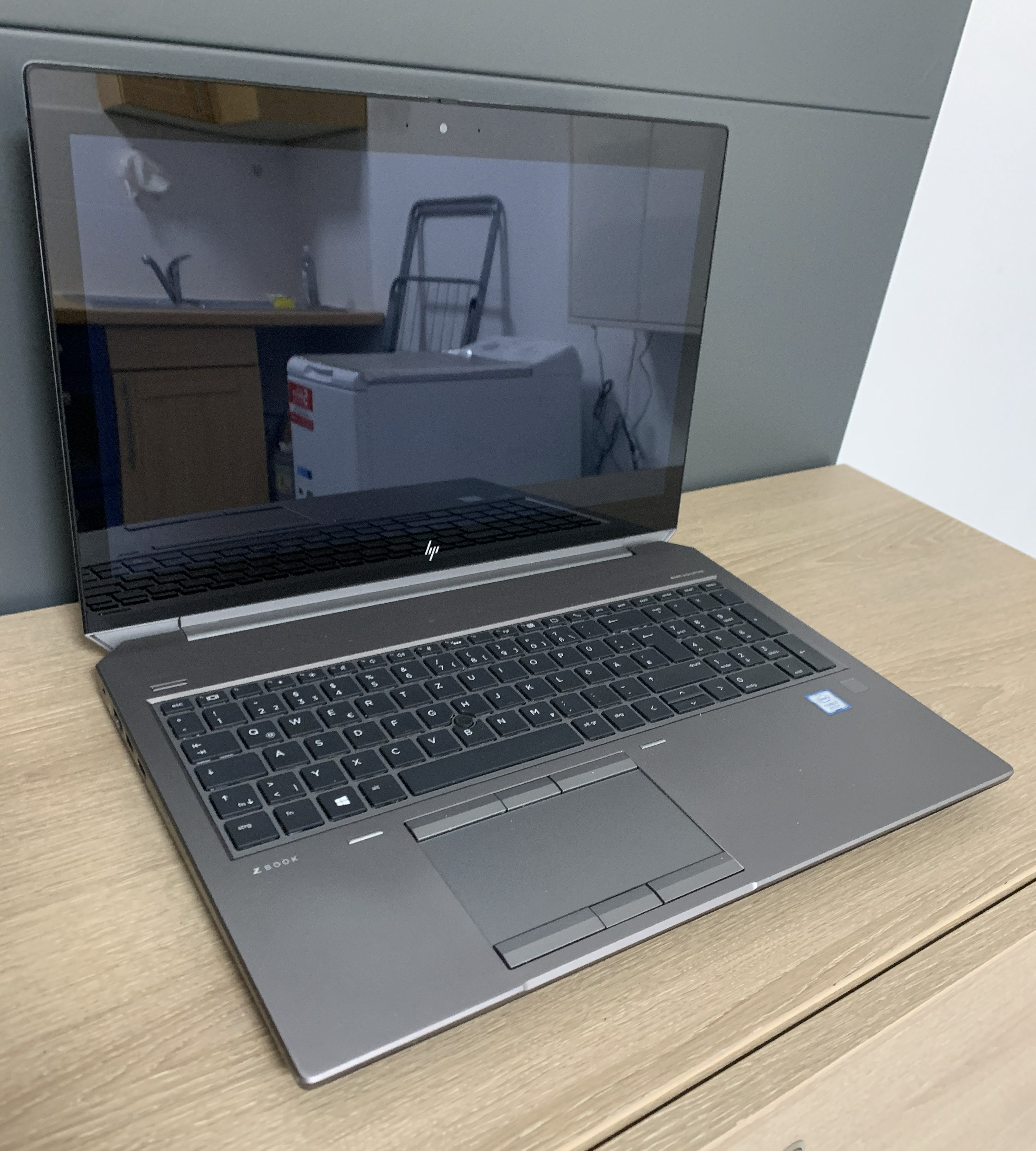 HP ZBook 15 G6 TOUCH i7-9750H 32GB 256GB SSD +1TB HDD T1000 4GB 4K W11 A-Ware