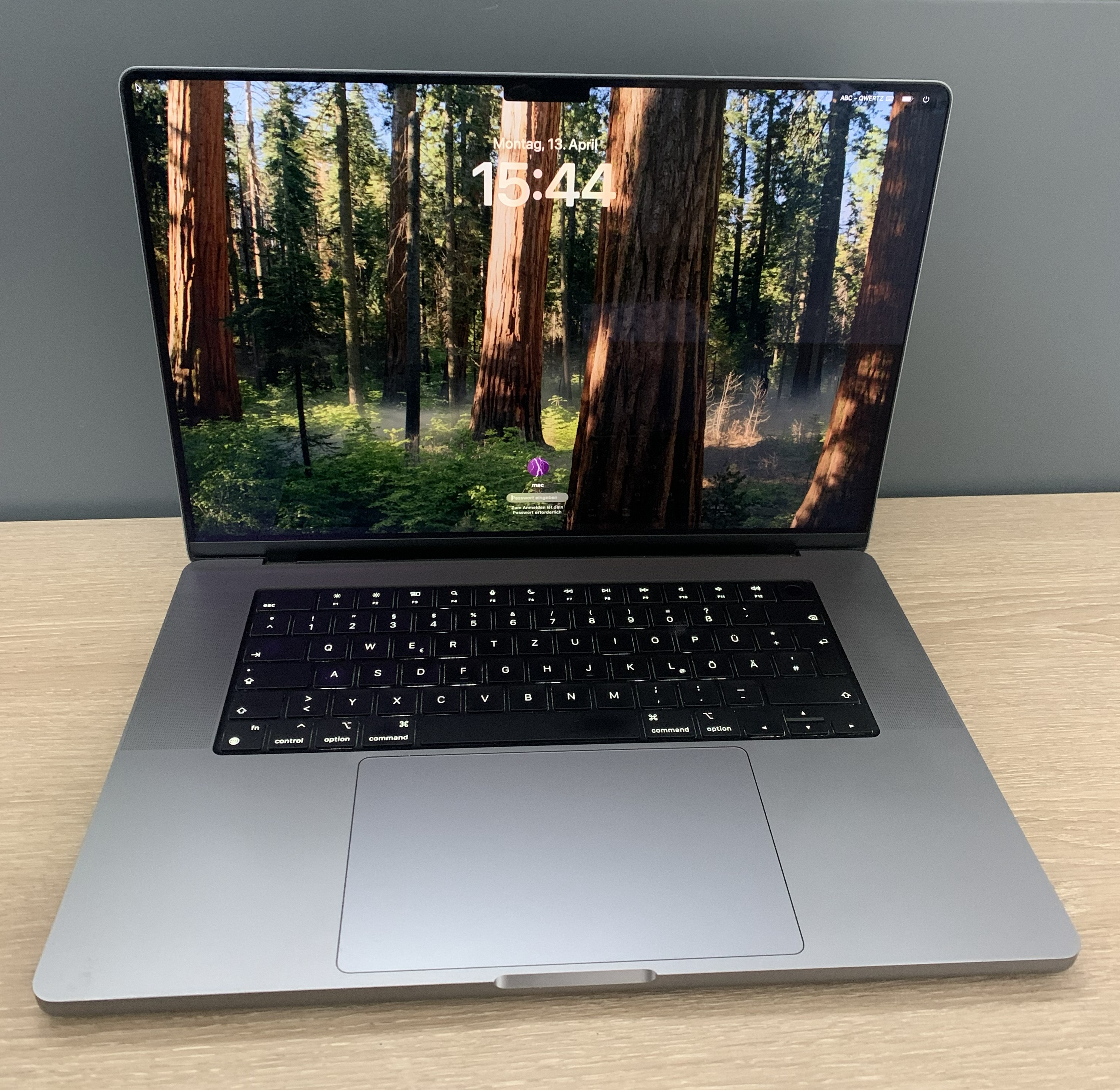 MacBook Pro A2485 16" M1 Pro 10 CPU/16GPU 32GB DDR 512GB NVMe macOS B-Ware36