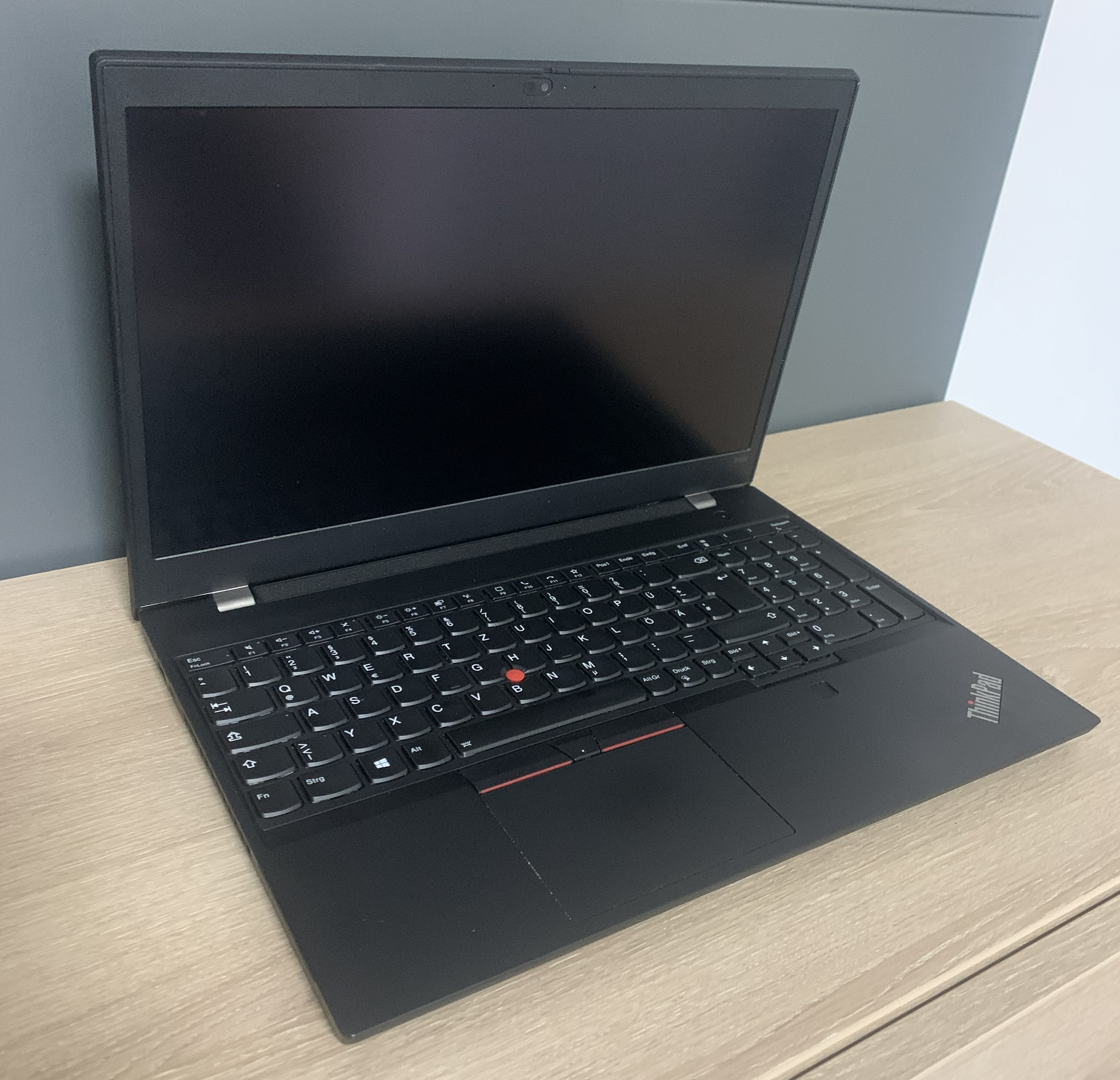 Lenovo  Thinkpad P15v G1  i7-10875H 2,30GHz 32GB DDR 1TB NVMe Full HD CAM W11