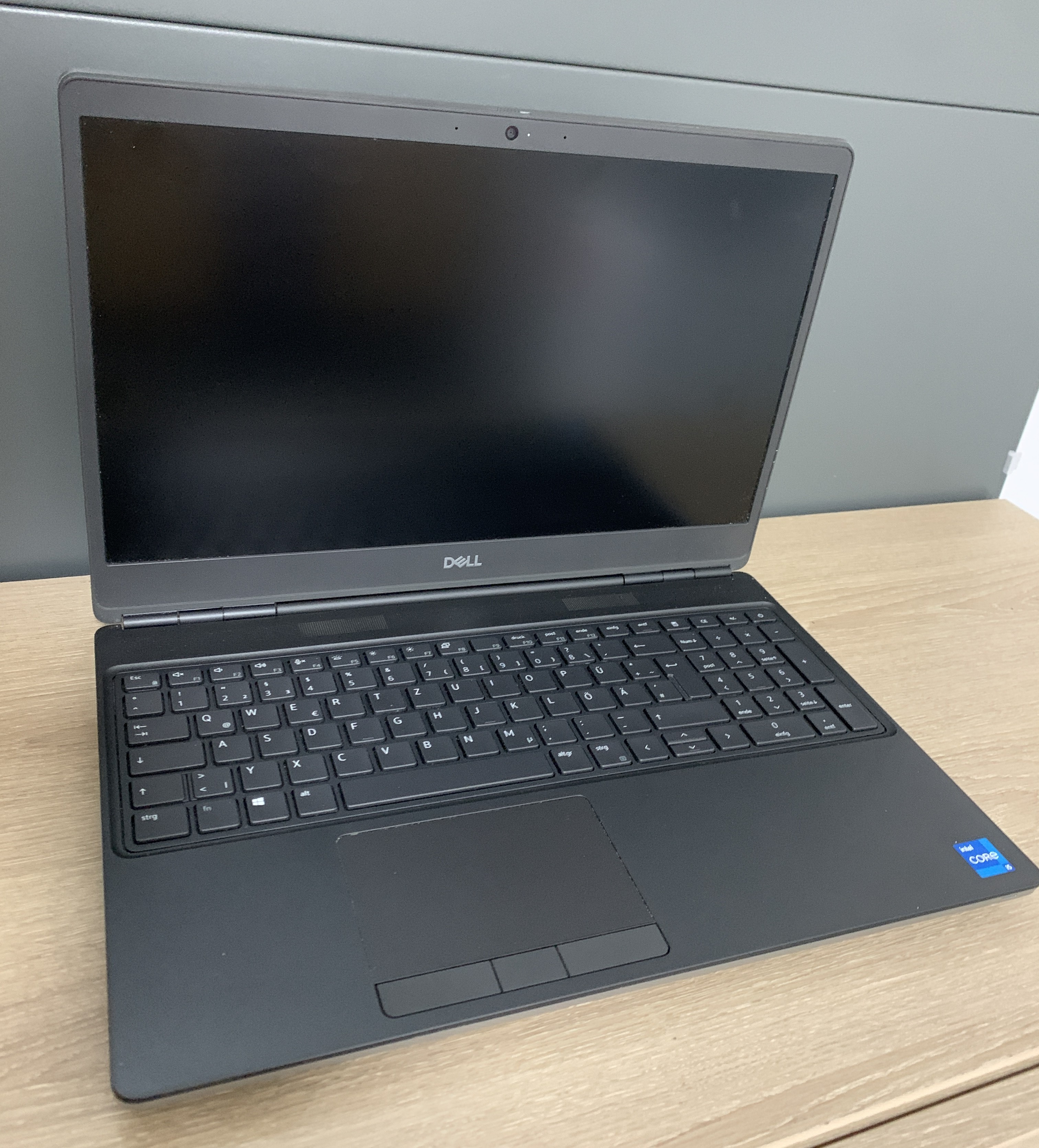 Dell Precision 7560 i5-11500H 32GB DDR 512GB M.2 SSD T1200 4GB CAM W11 A-Ware