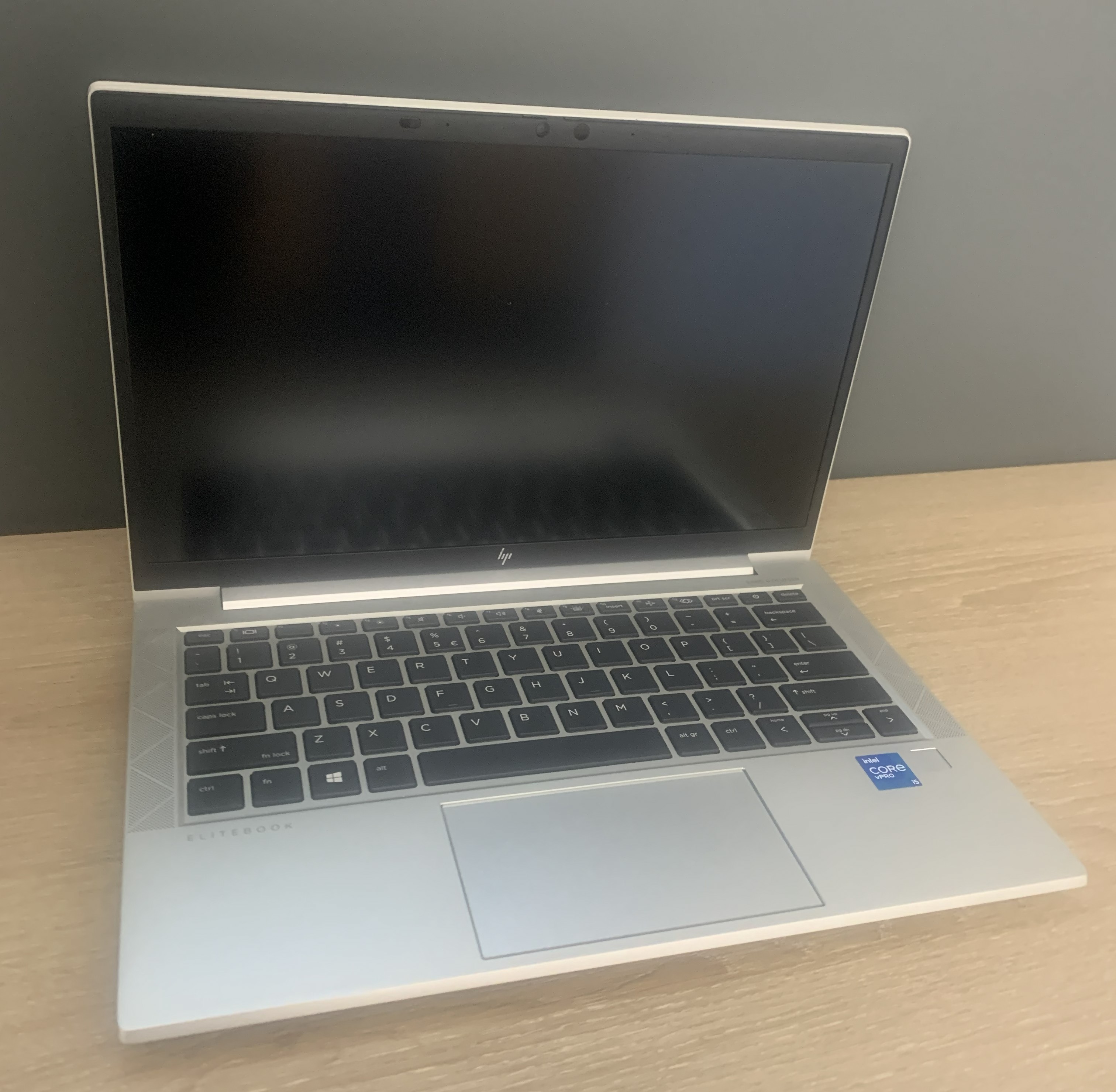 HP Elitebook 830 G8 i5-1145G7 2,60GHz 16GB 512GB M.2 SSD Iris Xe CAM W11 B-Ware5