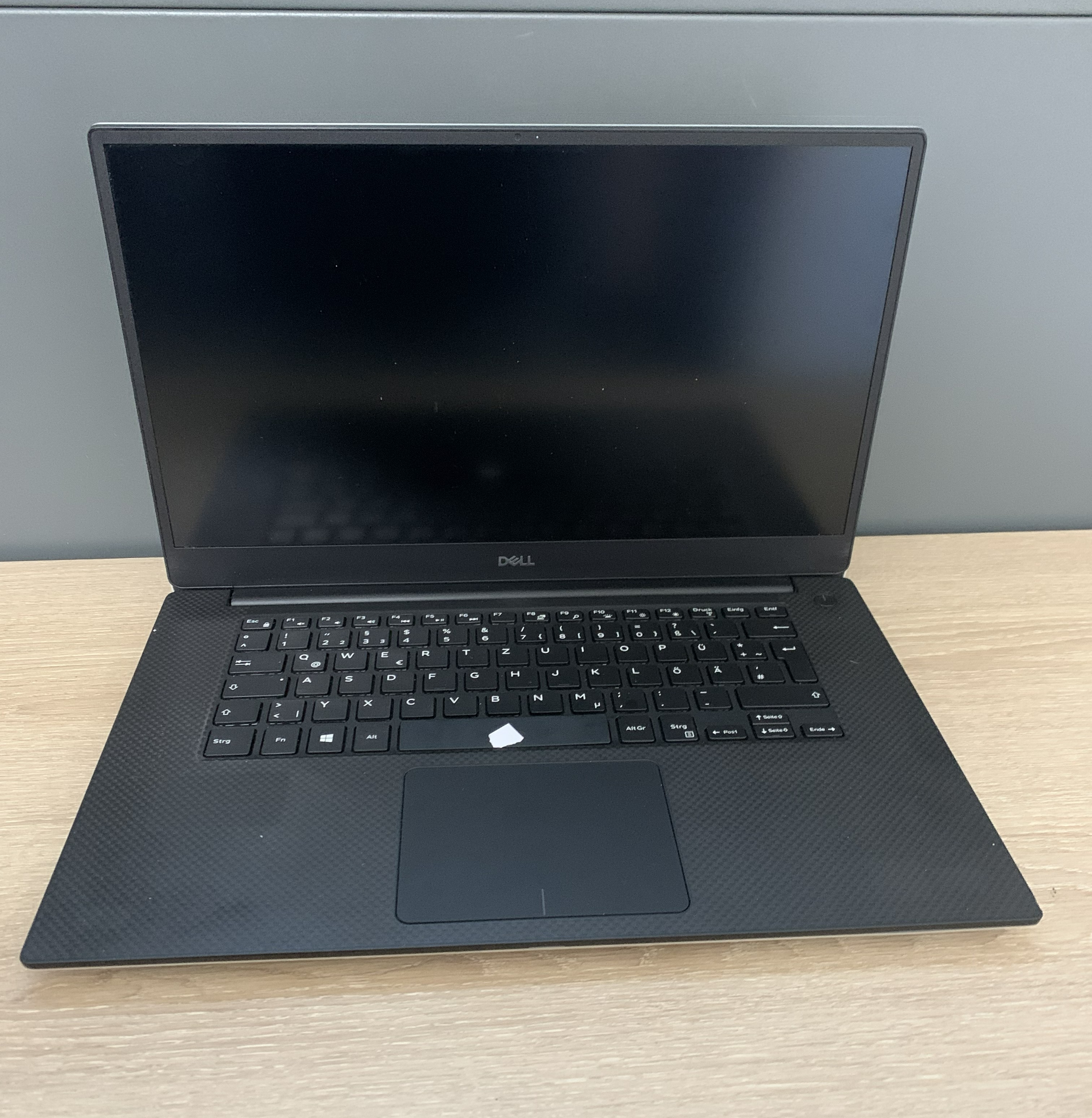 Dell Precision 5540 i7-9850H 2,6GHz 32GB DDR 512 NVMe SSD T1000 4GB W11 B-Ware1