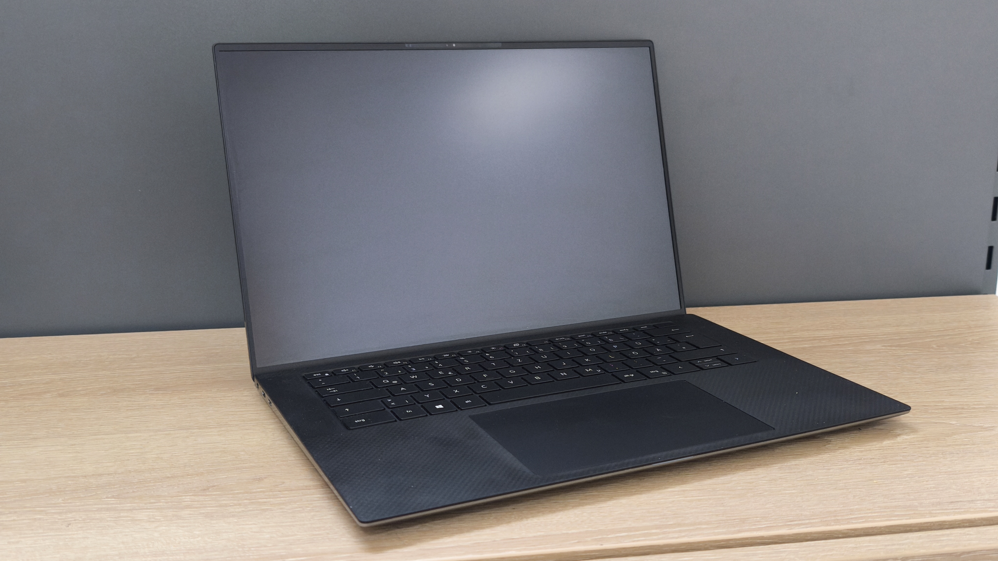 Dell Precision 5560 i7-11850H 64GB DDR 1TB NVMe Quad T1200 4GB WUXGA W11 A-Ware