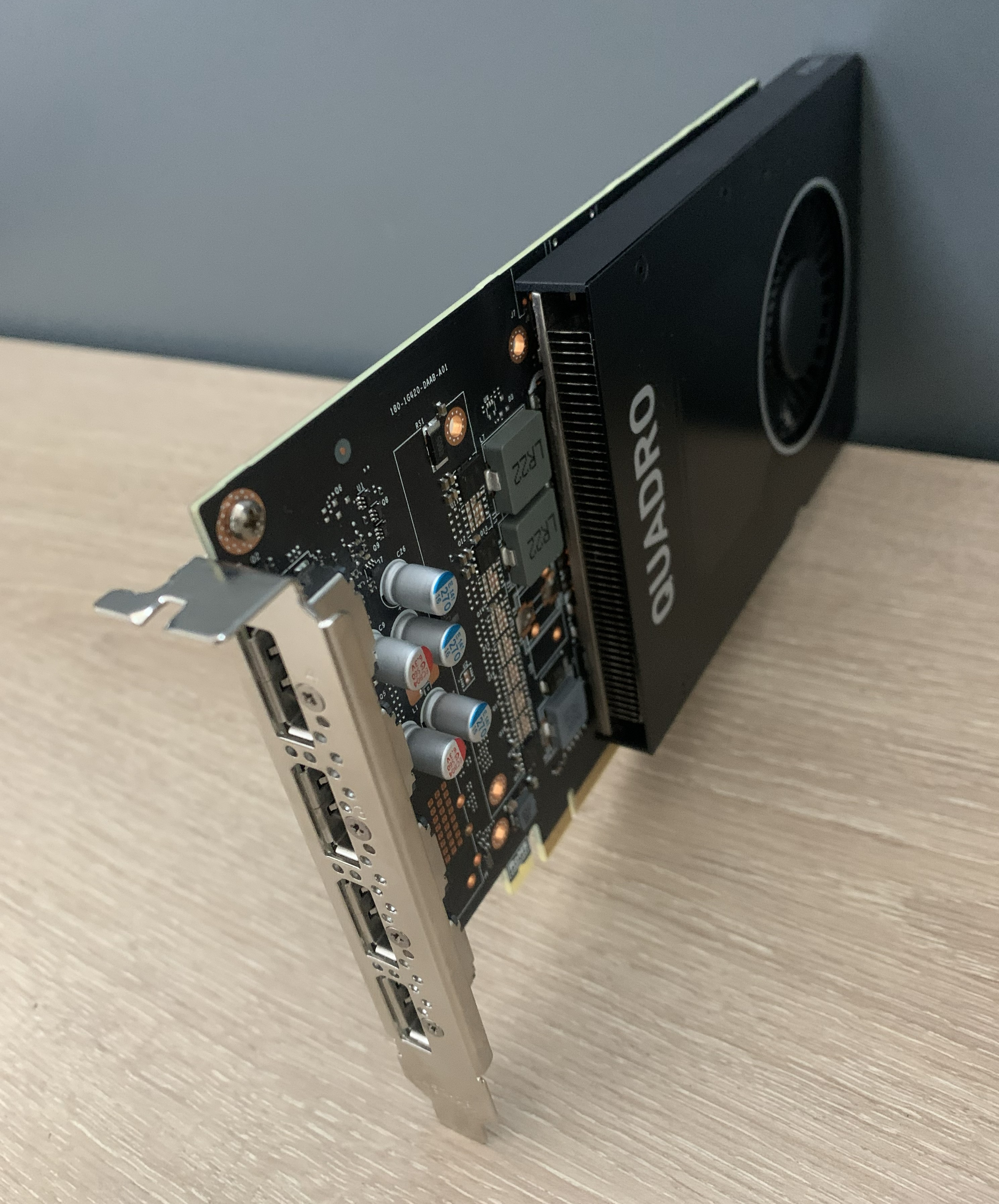 Nvidia QUADRO P2200 Grafikkarte 5GB GDDR5 PCI Express 3.0x16 Gen3 4x Displayport