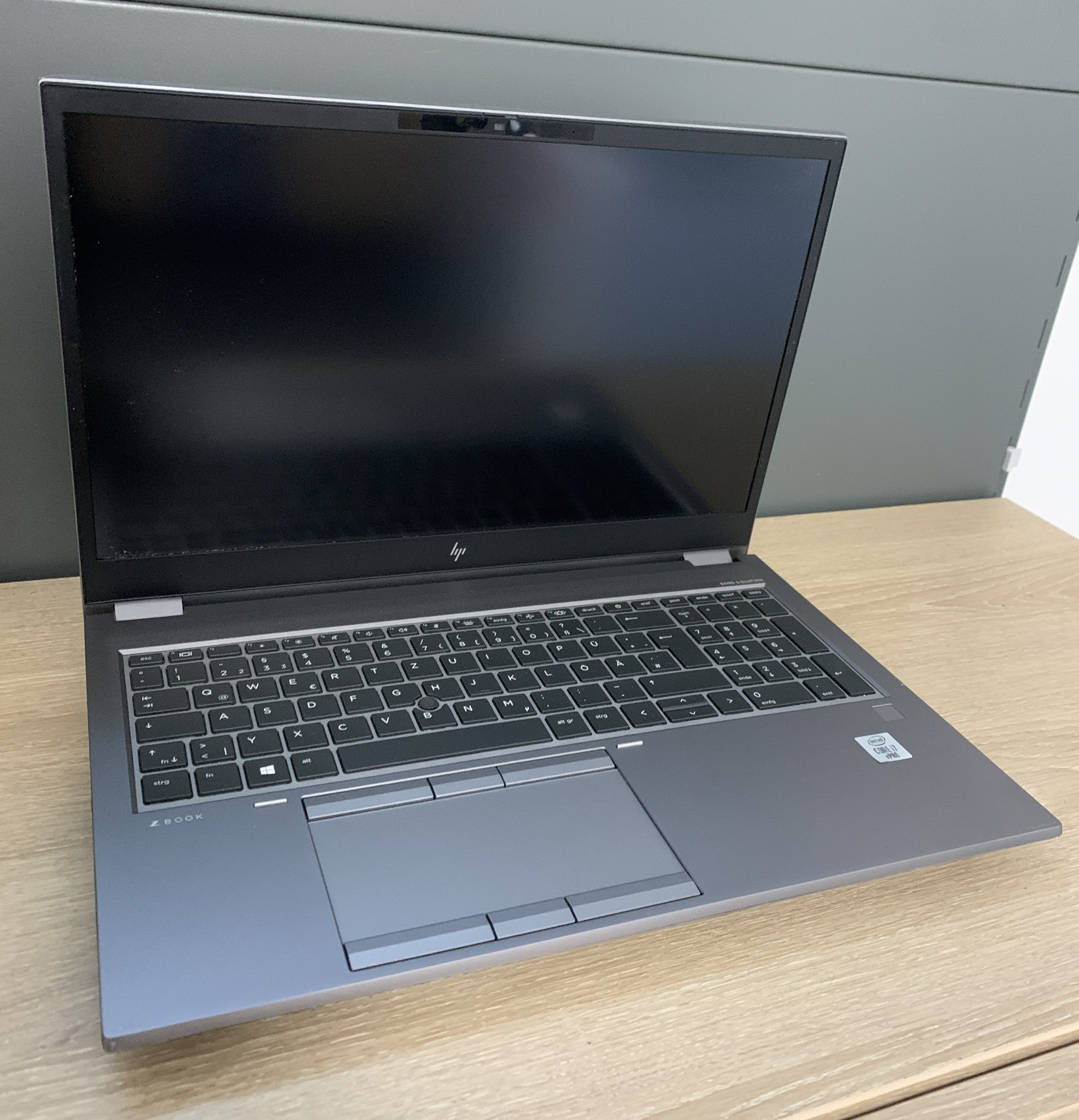 HP ZBook Fury 15 G7 i7-10850H vPro 32GB 512GB M.2 SSD T2000 4GB CAM W11 B-Ware22