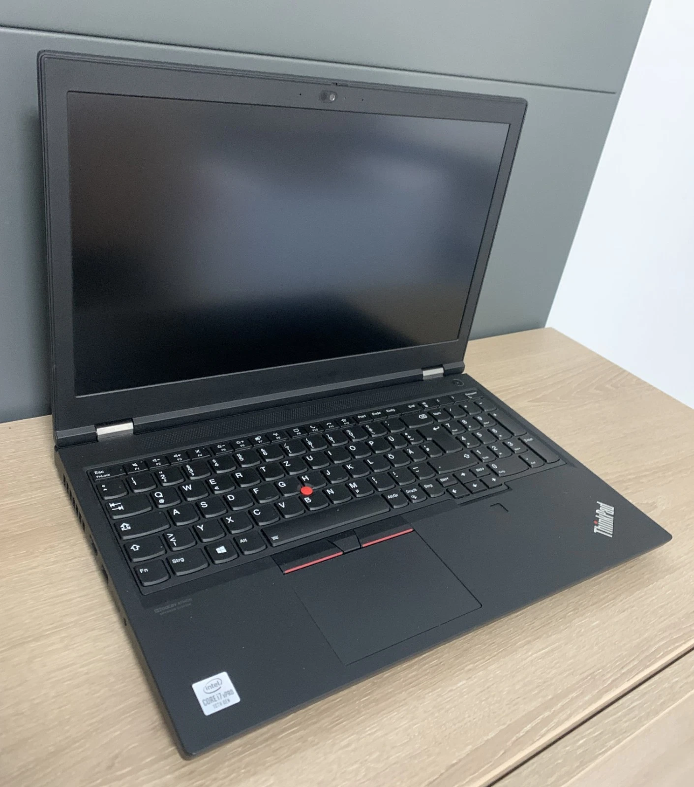 Thinkpad P15 G1 i7-10875H  32GB DDR 512GB M.2 SSD T1000 4GB CAM W11 A-Ware10