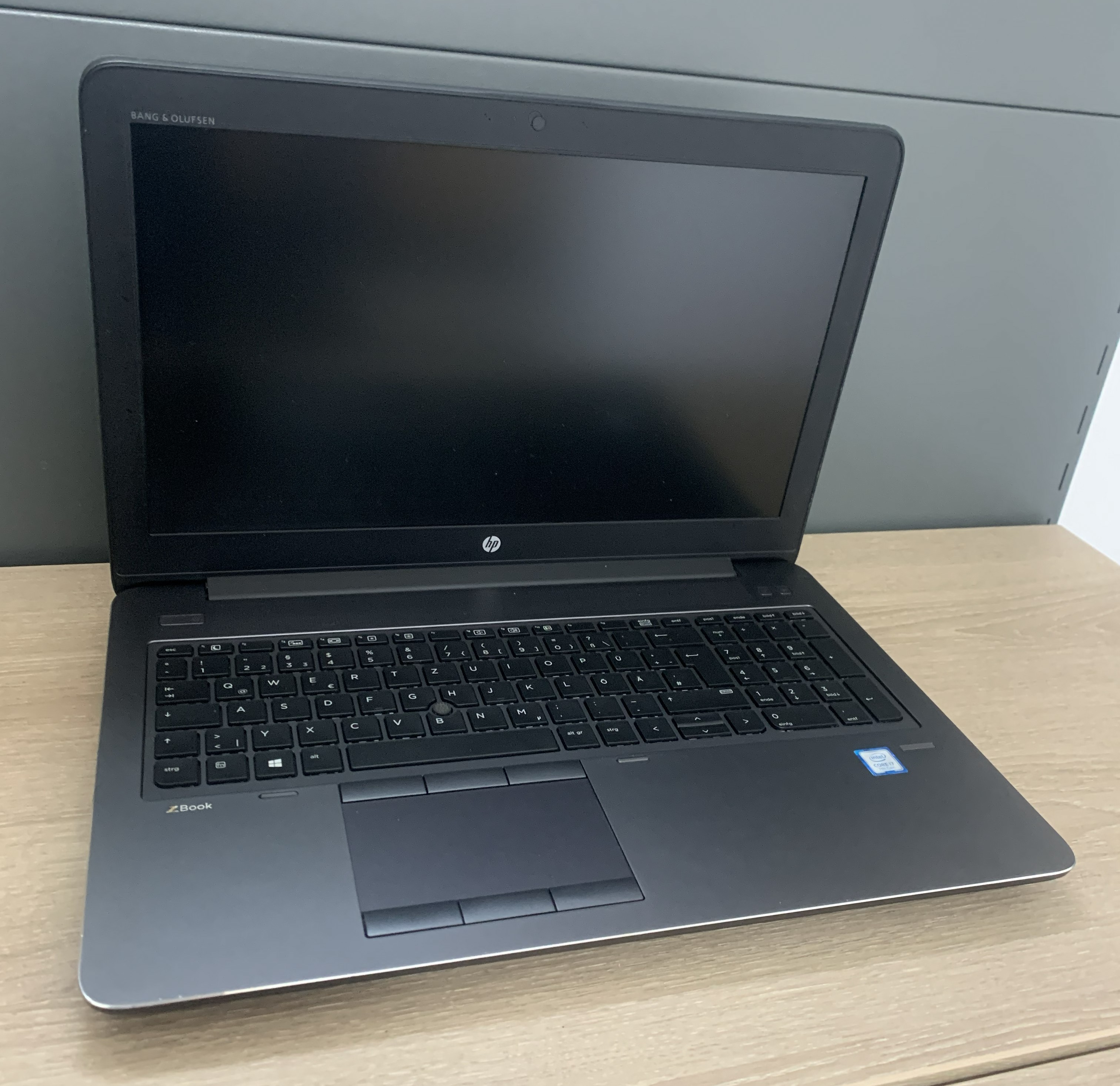 HP ZBook 15 G4 i7-7820HQ 8GB DDR  M2200 4GB Ohne Festplatte W10 B-Ware14