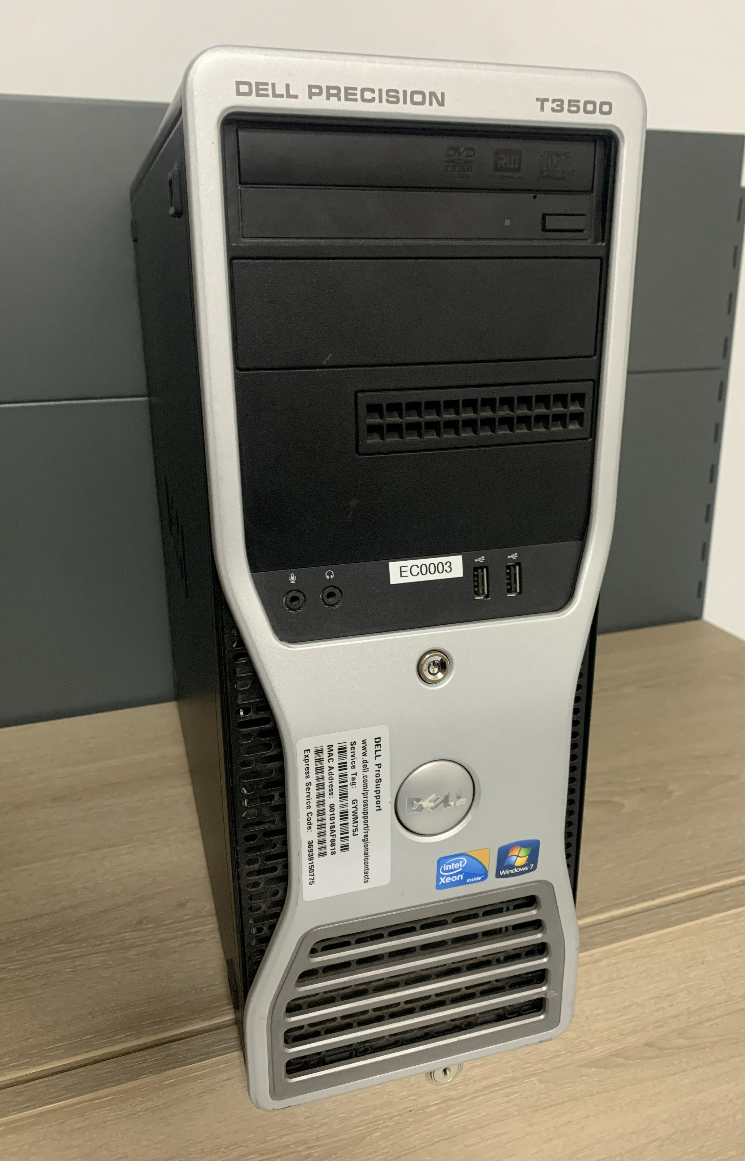 Dell Precision T3500 Workstation Xeon W3530 2,8GHz 8GB DDR 2x 160GB HDD NVS 295