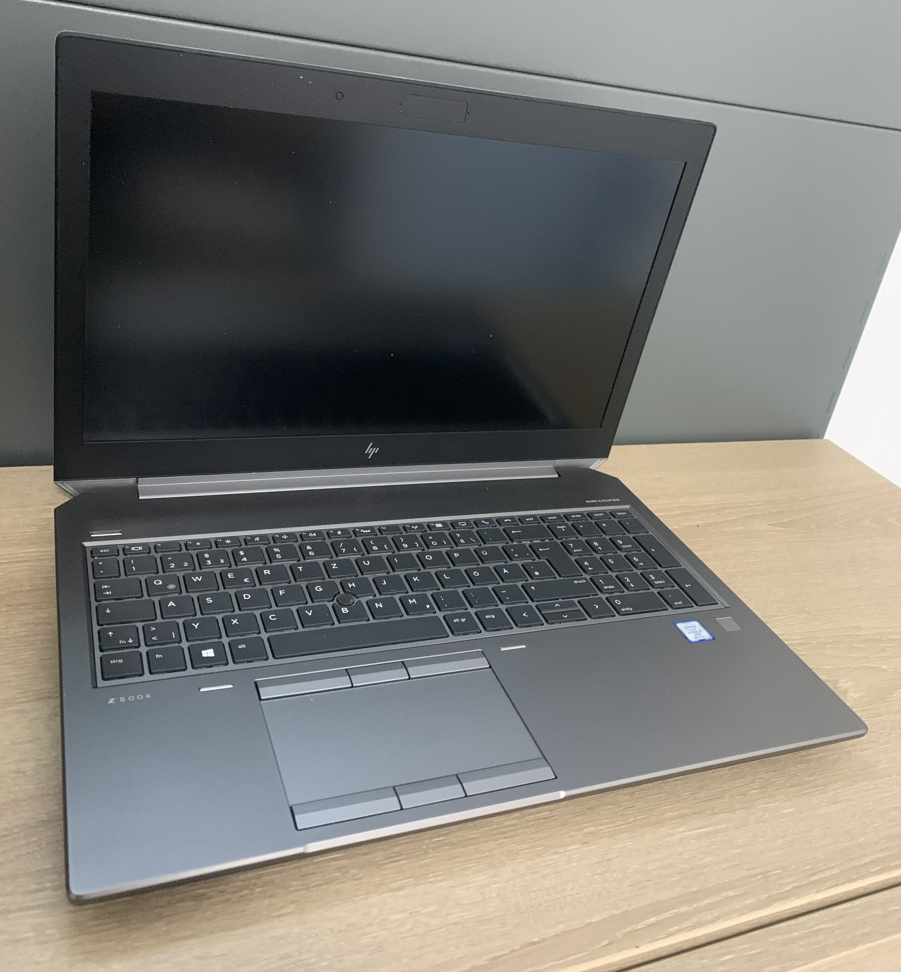 HP ZBook 15 G5 i7-8850H 16GB RAM 512GB M.2 SSD Quad P2000 4GB W11 B-Ware27