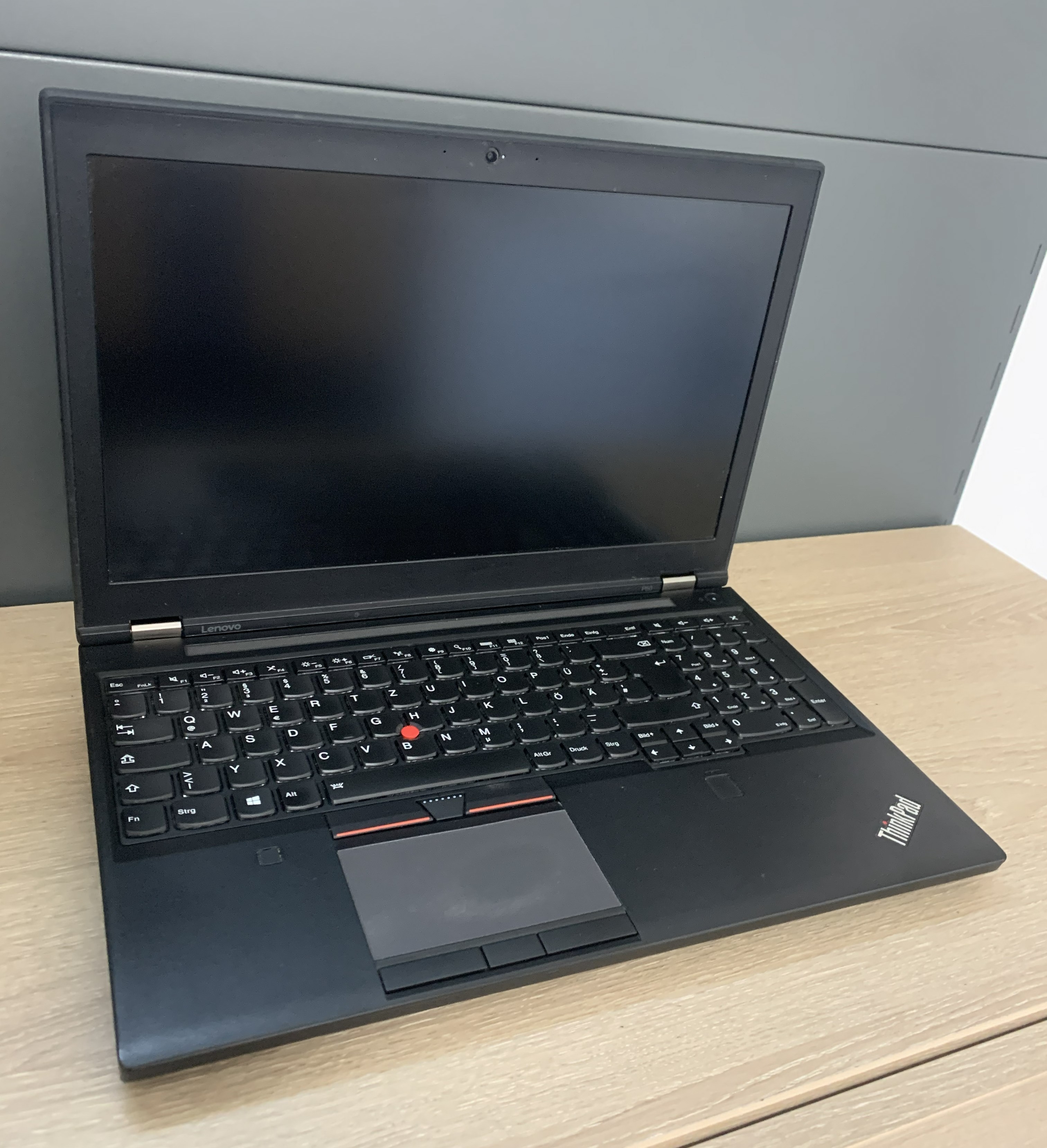 Lenovo Thinkpad P50 i7-6820HQ 16GB DDR 512GB M.2 SSD M1000M CAM W10 B-Ware5